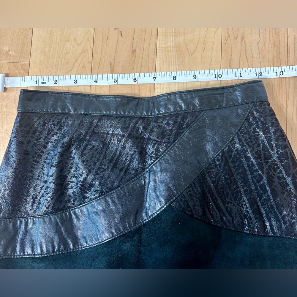 Danier Leather and Suede Pencil Skirt in Black - Picture 4 of 8